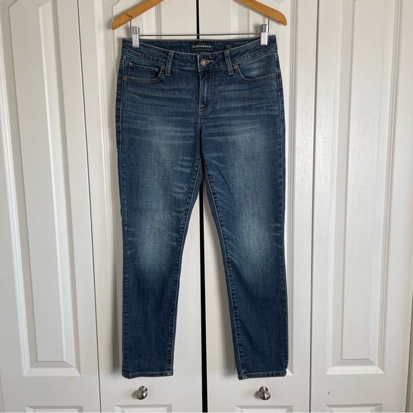 Lucky Brand Denim - Lucky Brand Straight Skinny Jeans Women’s 6 | 28 Blue Med Wash Whiskering Casual